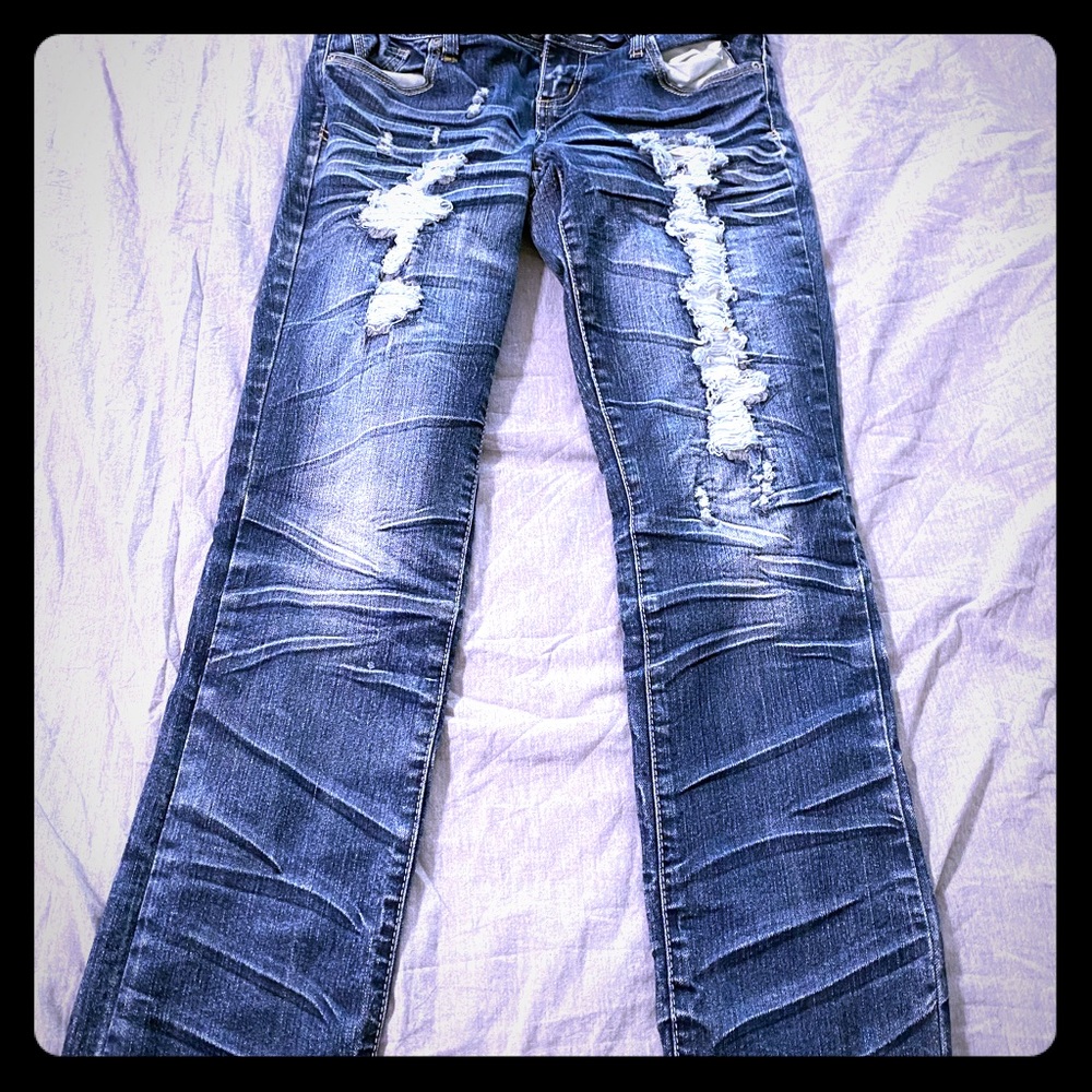 Destroyed skinny jeans